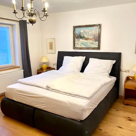 Gemuetliche Dachgeschosswohnung In Einem Oesterreichischen Herrenhaus ריית ביי קיצבוהל